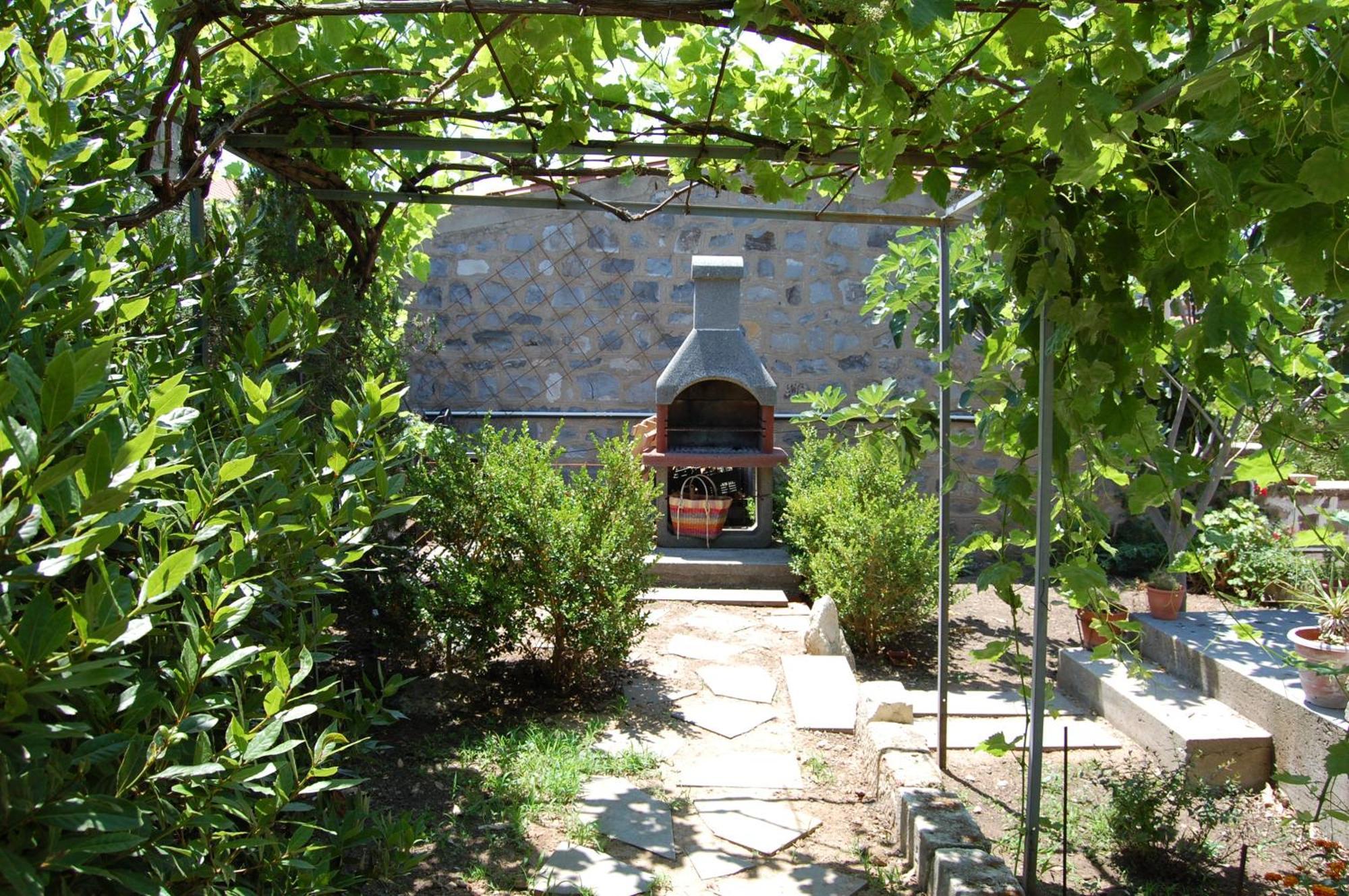 Andrea E Valentina Bed & Breakfast S'archittu Cuglieri Exterior photo